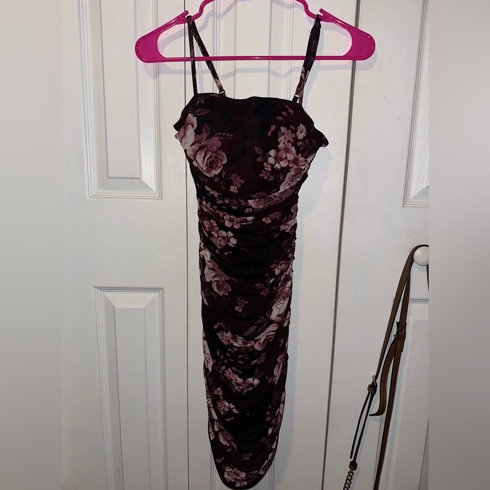 Teeze me Junior’s Mesh Ruched Bodycon dress